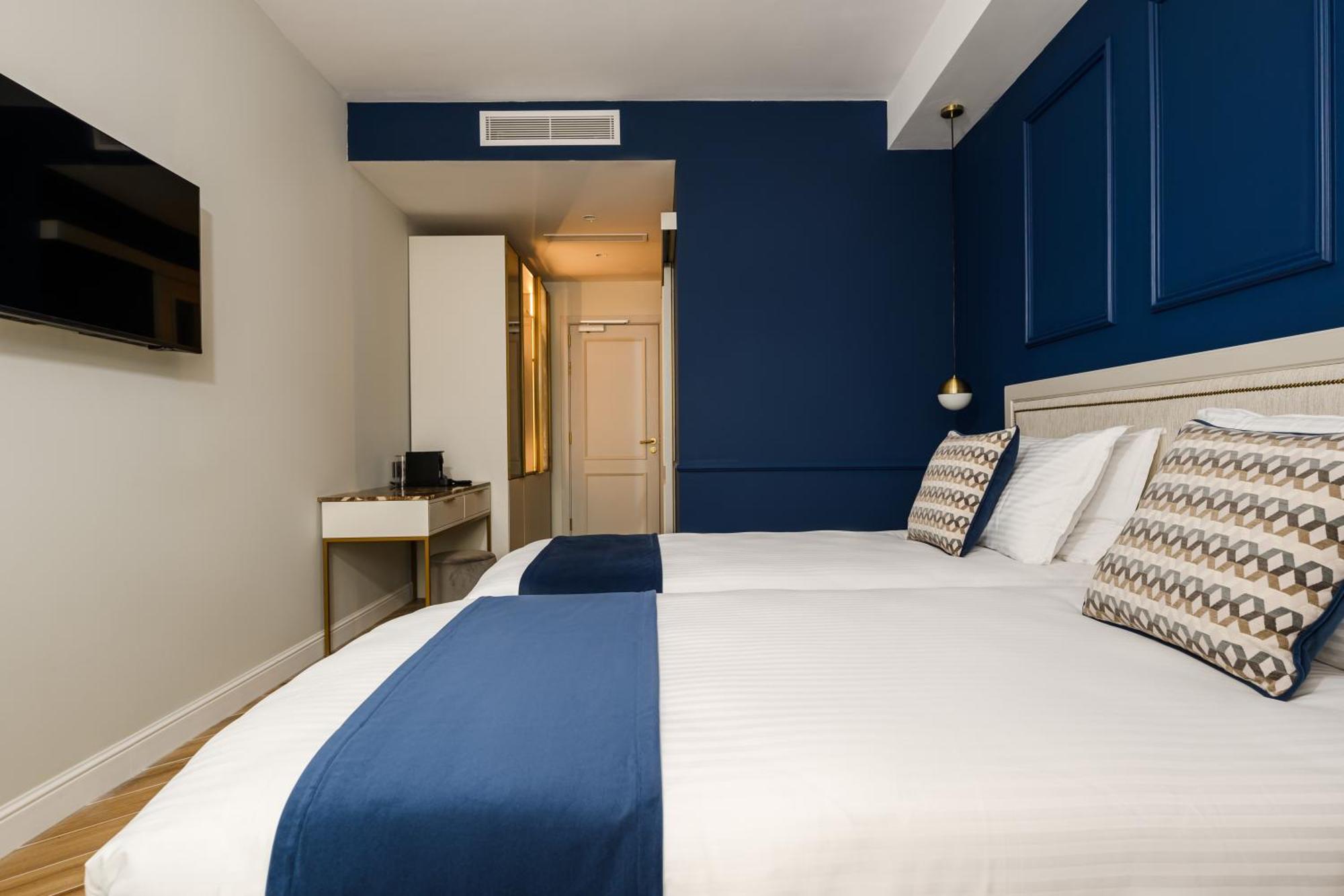 XVI Suites - Adults Only Naxxar Екстериор снимка